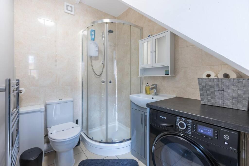 Rugby Coach House, Central Location, 5 Star Rating Bagian luar foto