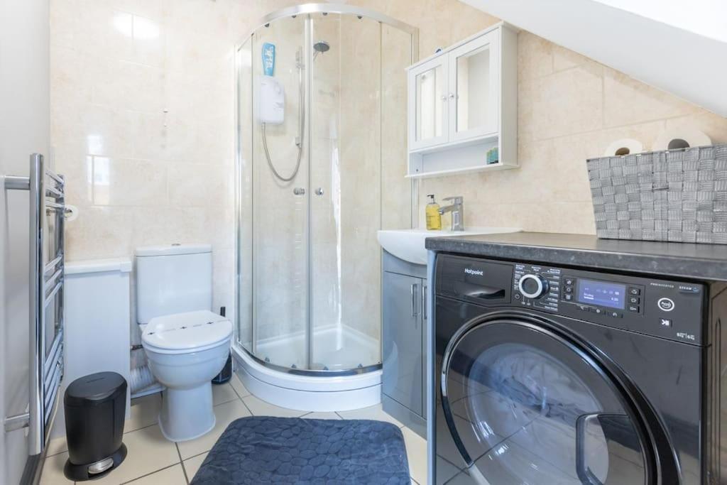 Rugby Coach House, Central Location, 5 Star Rating Bagian luar foto